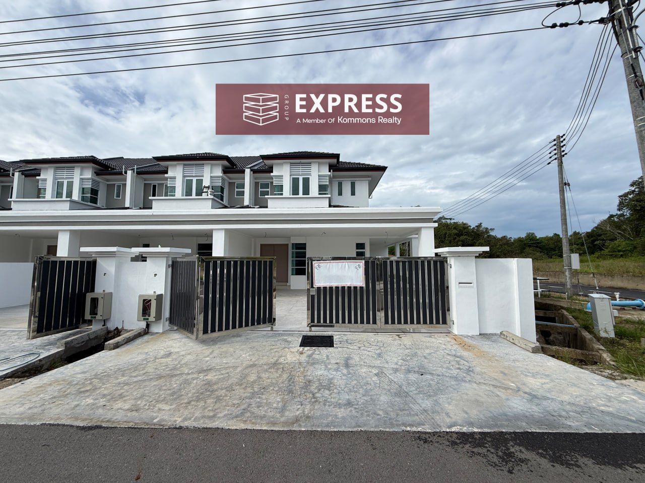 Double Storey terrace Corner House at Xiang Xiang Lopeng, Miri photo 1
