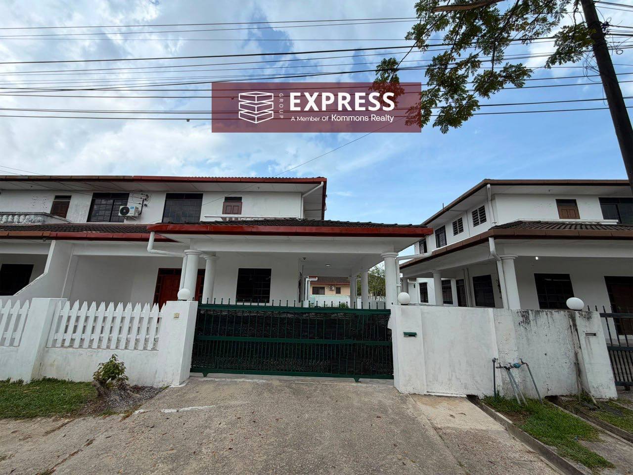 Double Storey Semi Detached at Taman Tunku - for rent in Taman Tunku, Miri