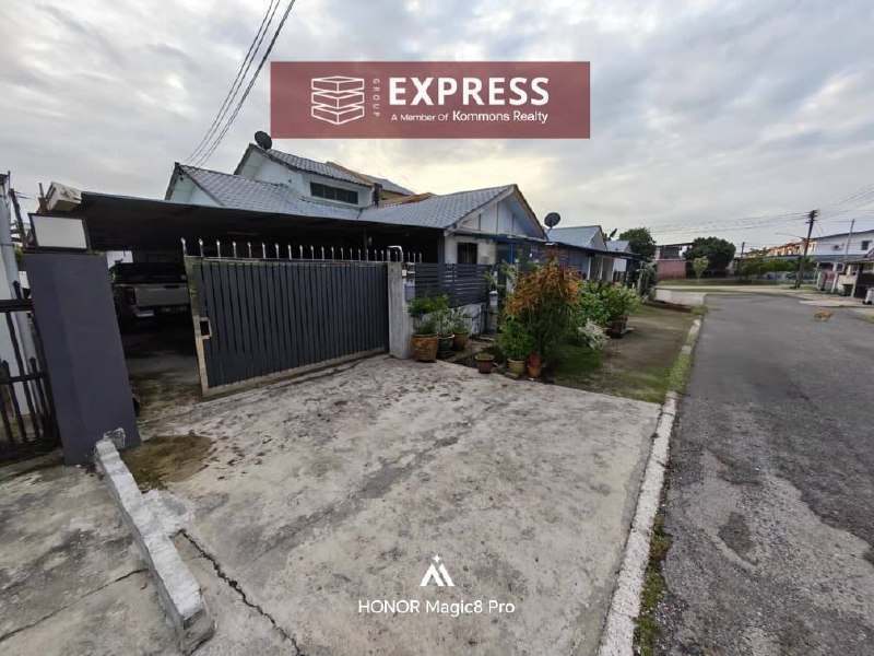 Single Storey Terrace Corner House at Taman Tunku, Miri - for sale in Taman Tunku, Miri